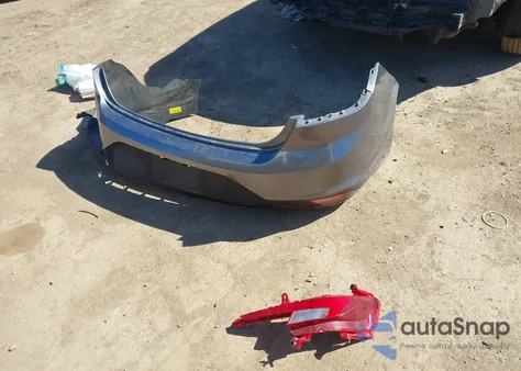 2019 Hyundai Elantra Se из США, поврежденный, VIN 5NPD74LF2KH470587